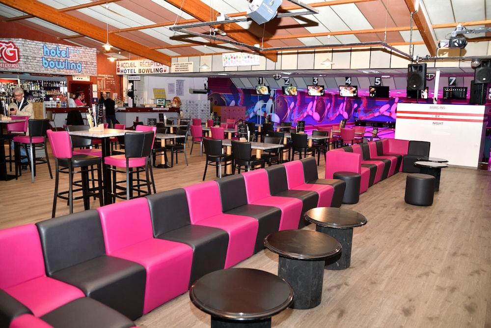 Cit'Hotel Restaurant Du Bowling De มีโญ ภายนอก รูปภาพ