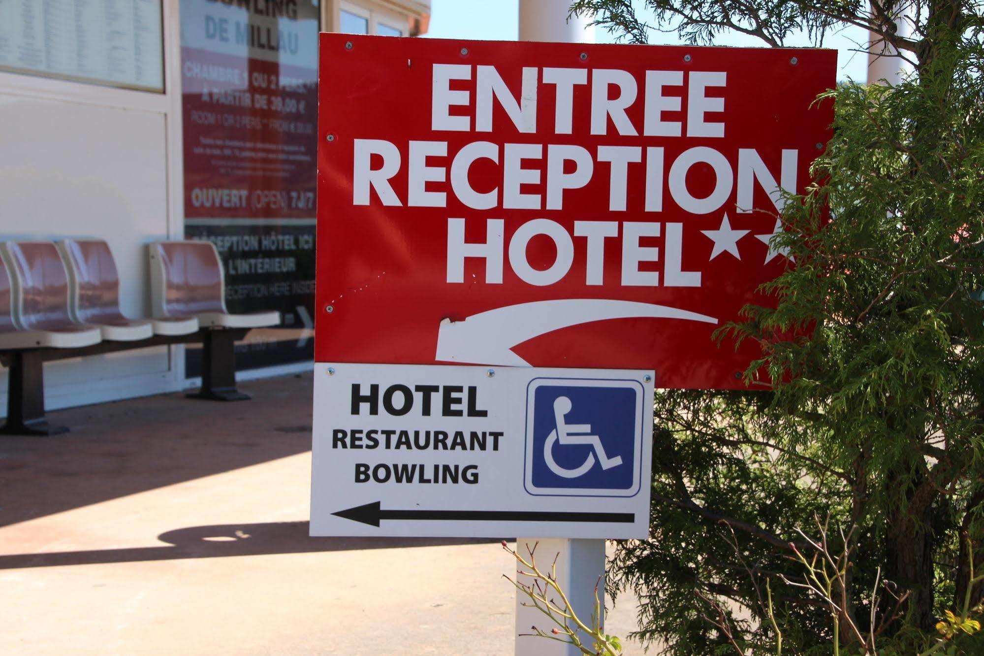 Cit'Hotel Restaurant Du Bowling De มีโญ ภายนอก รูปภาพ